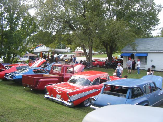 Cookees Drive-In Cruise Night